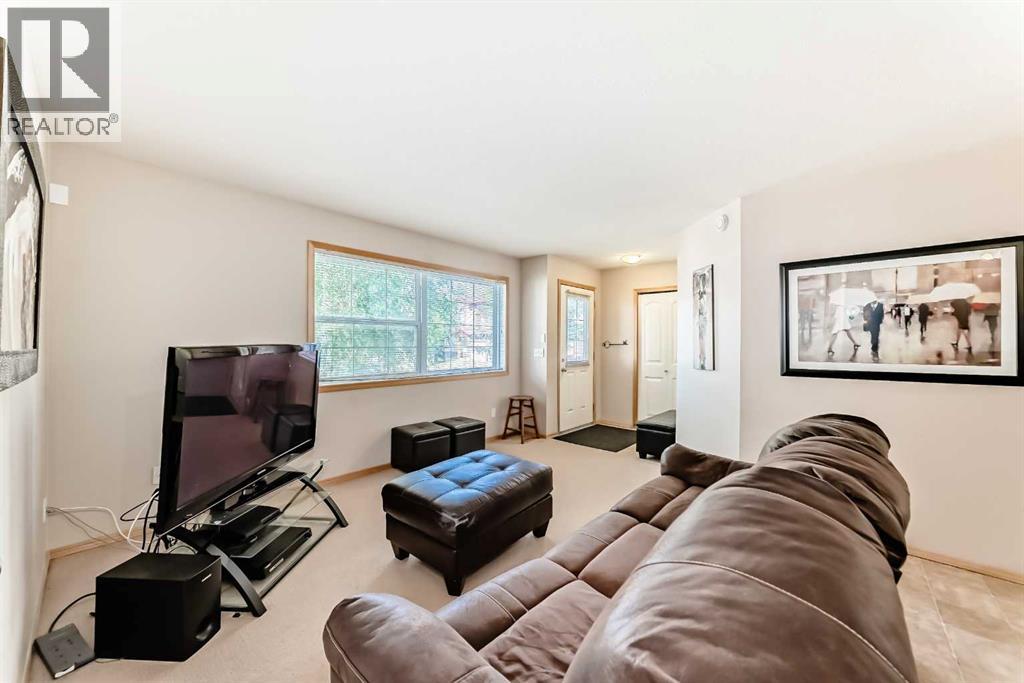 Photo 13 of 105 90 Panatella Landing Nw, Calgary AB
