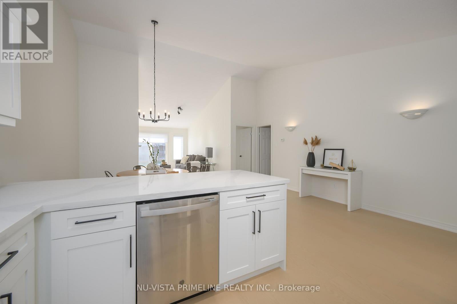 Photo 11 of 566 Bluebell Road, London North ON