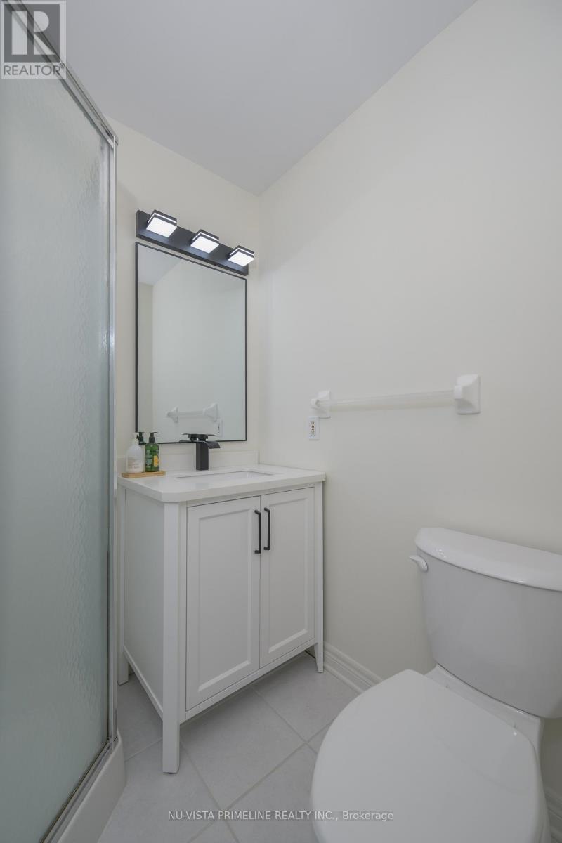 Photo 18 of 566 Bluebell Road, London North ON