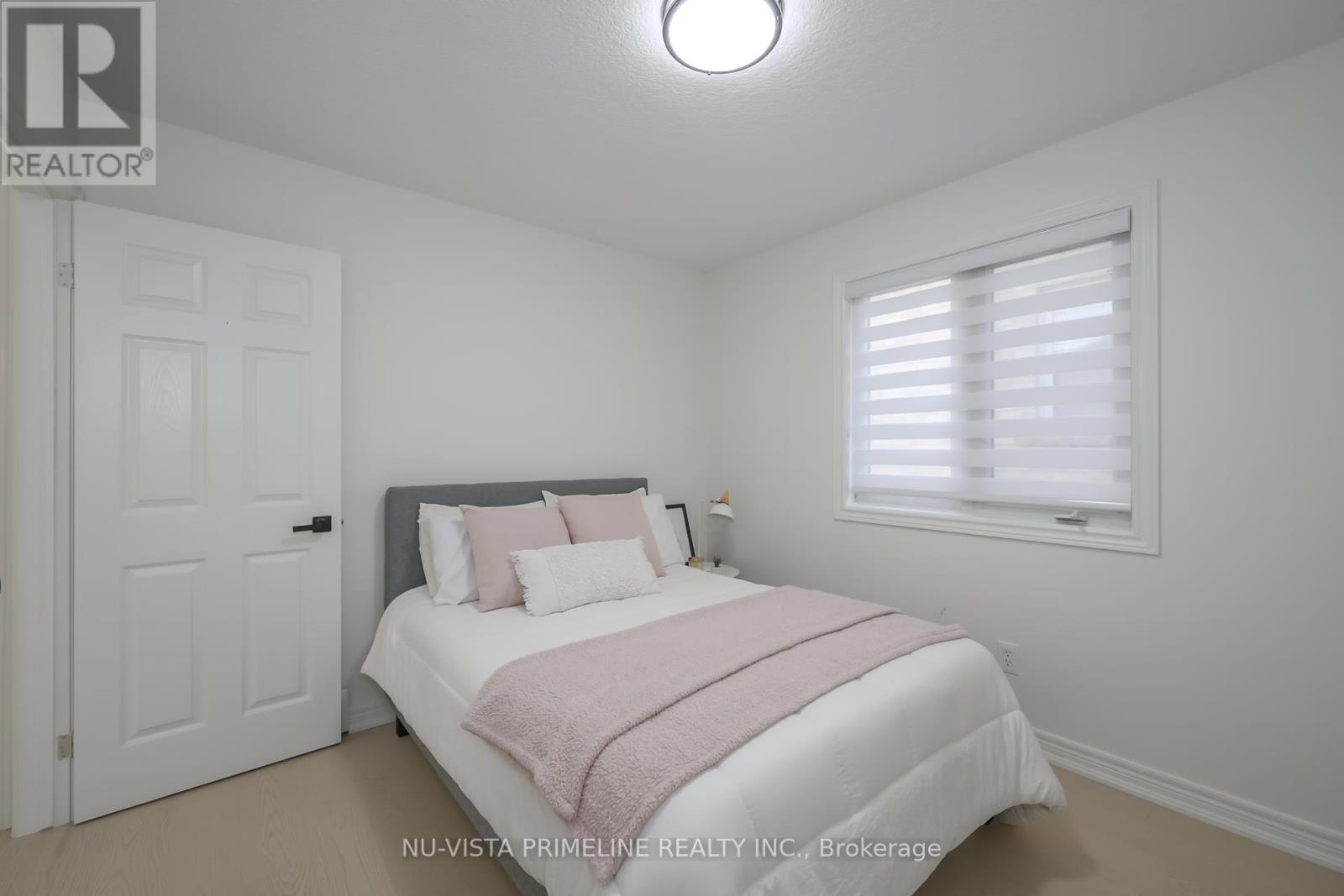 Photo 21 of 566 Bluebell Road, London North ON