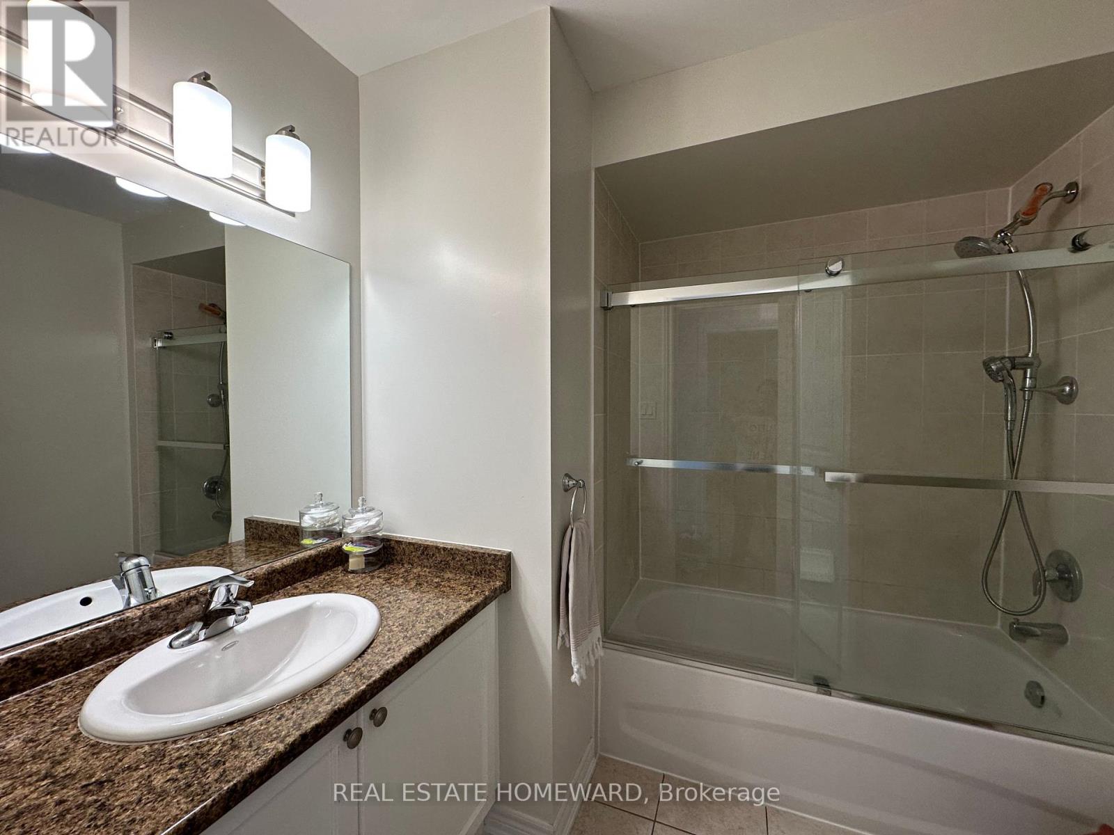 Photo 7 of 28 Bostock Drive, Georgina ON