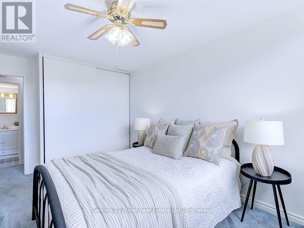 Photo 18 of 406 2263 Marine Drive, Oakville ON