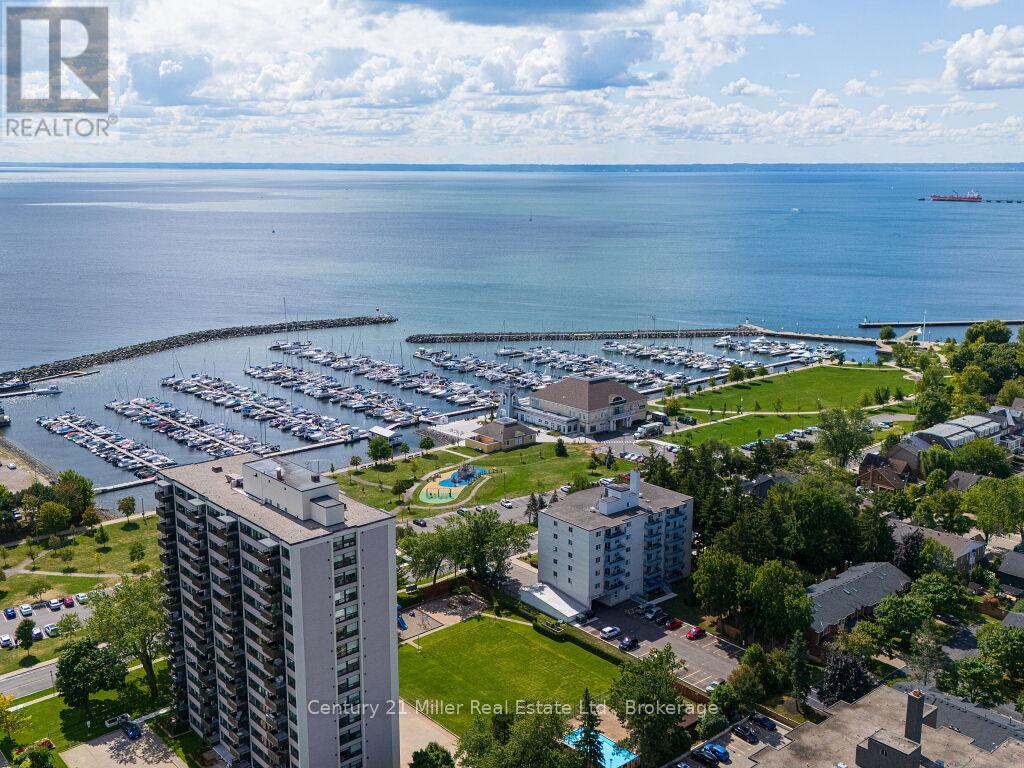 Photo 20 of 406 2263 Marine Drive, Oakville ON
