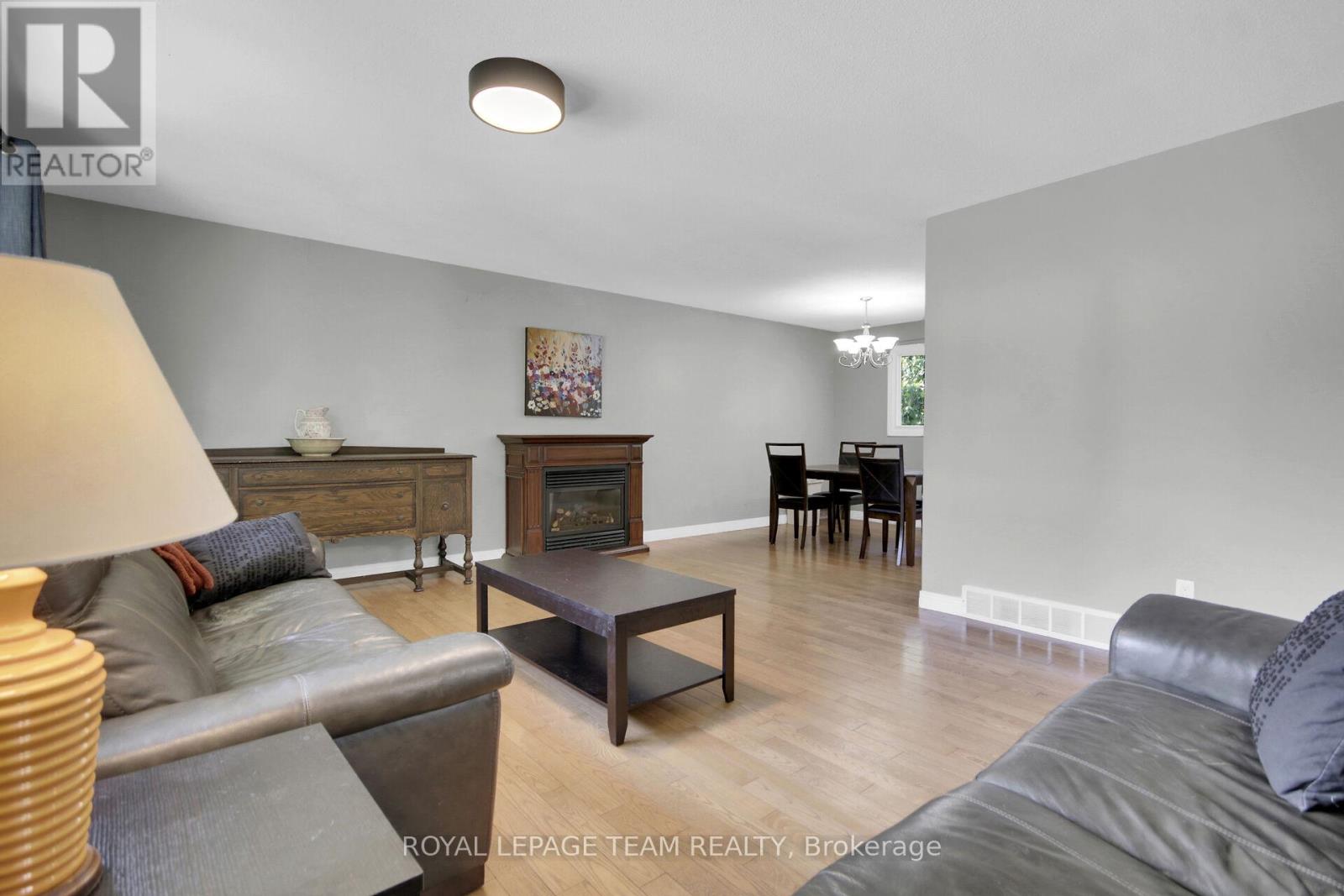 Photo 46 of 17 Owlshead Rd Road, Ottawa ON