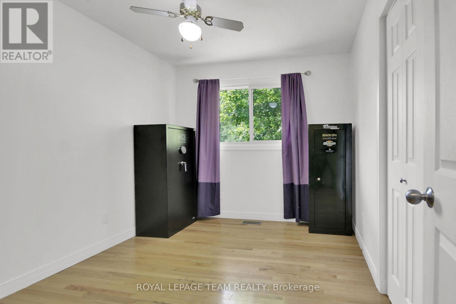 Photo 42 of 17 Owlshead Rd Road, Ottawa ON