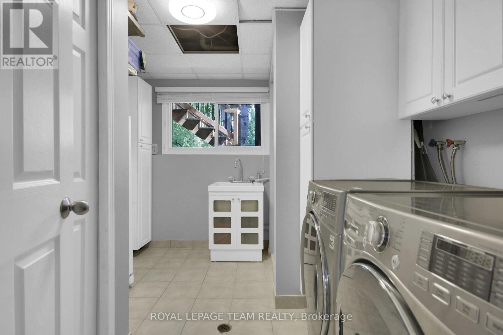 Photo 5 of 17 Owlshead Rd Road, Ottawa ON