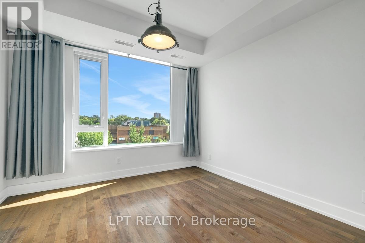 Photo 8 of 520 360 Patricia Avenue, Ottawa ON
