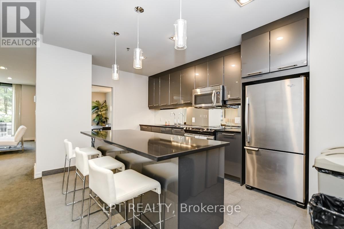 Photo 7 of 520 360 Patricia Avenue, Ottawa ON