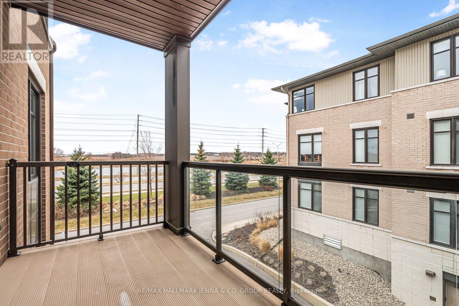 Photo 20 of 201 140 Guelph Private, Ottawa ON