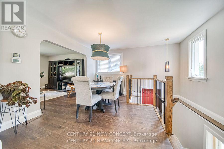 Photo 16 of 51 Fittons Road E, Orillia ON