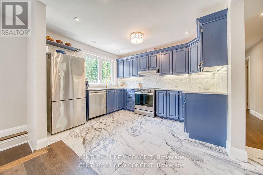 Photo 24 of 51 Fittons Road E, Orillia ON