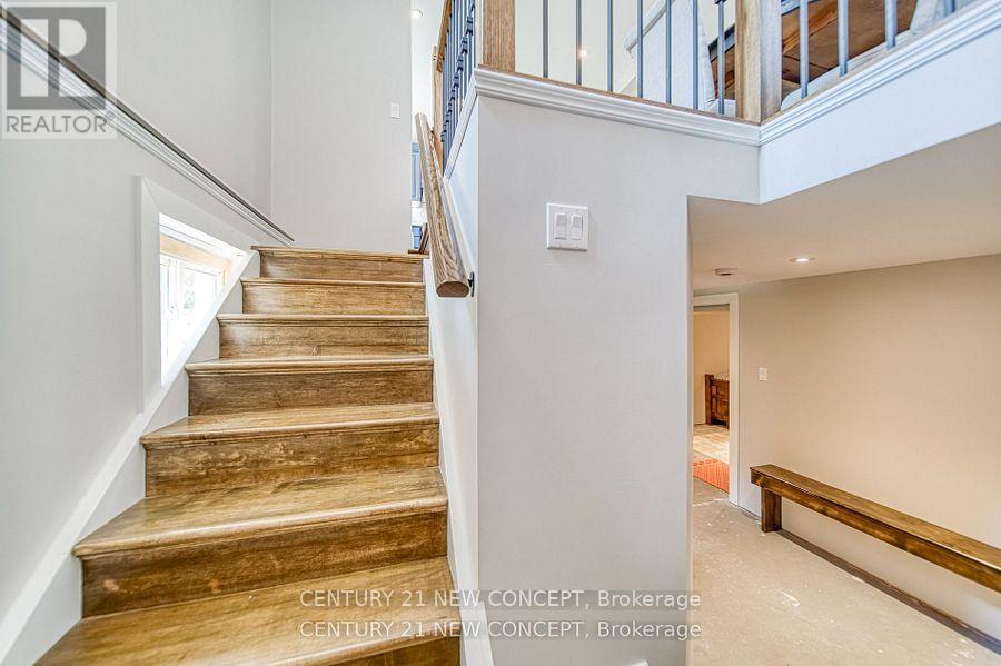 Photo 42 of 51 Fittons Road E, Orillia ON
