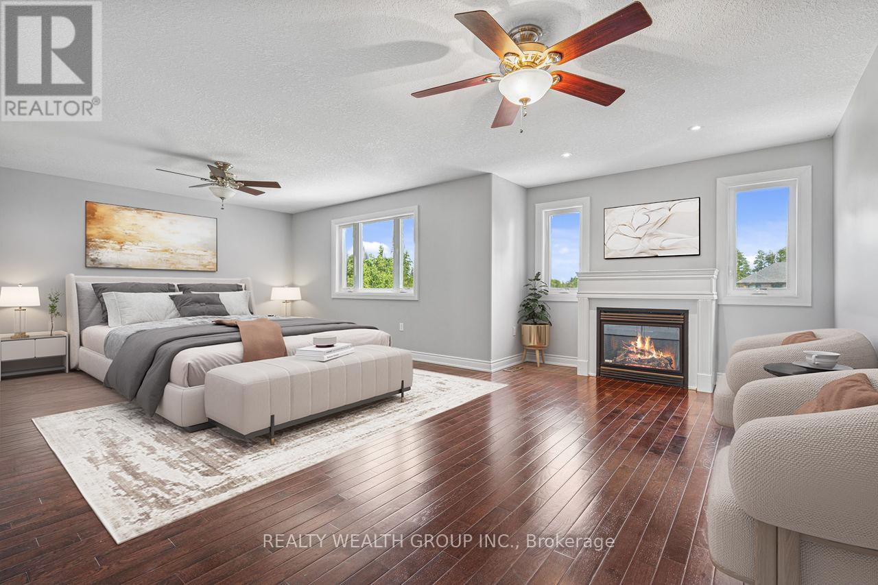 Photo 5 of 896 Booth Avenue, Innisfil ON