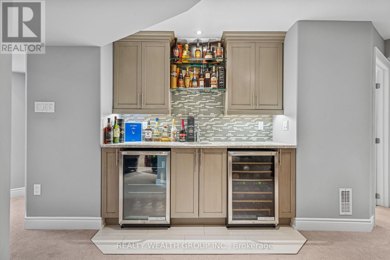 Photo 25 of 896 Booth Avenue, Innisfil ON