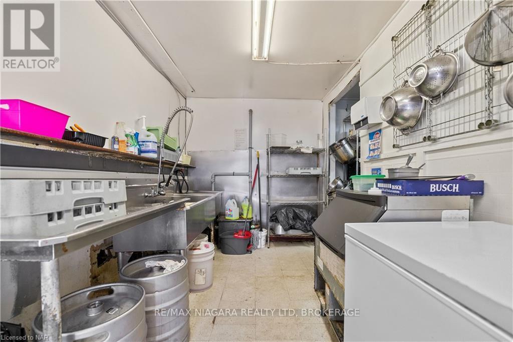 Photo 4 of 785 Canboro Road, Pelham ON