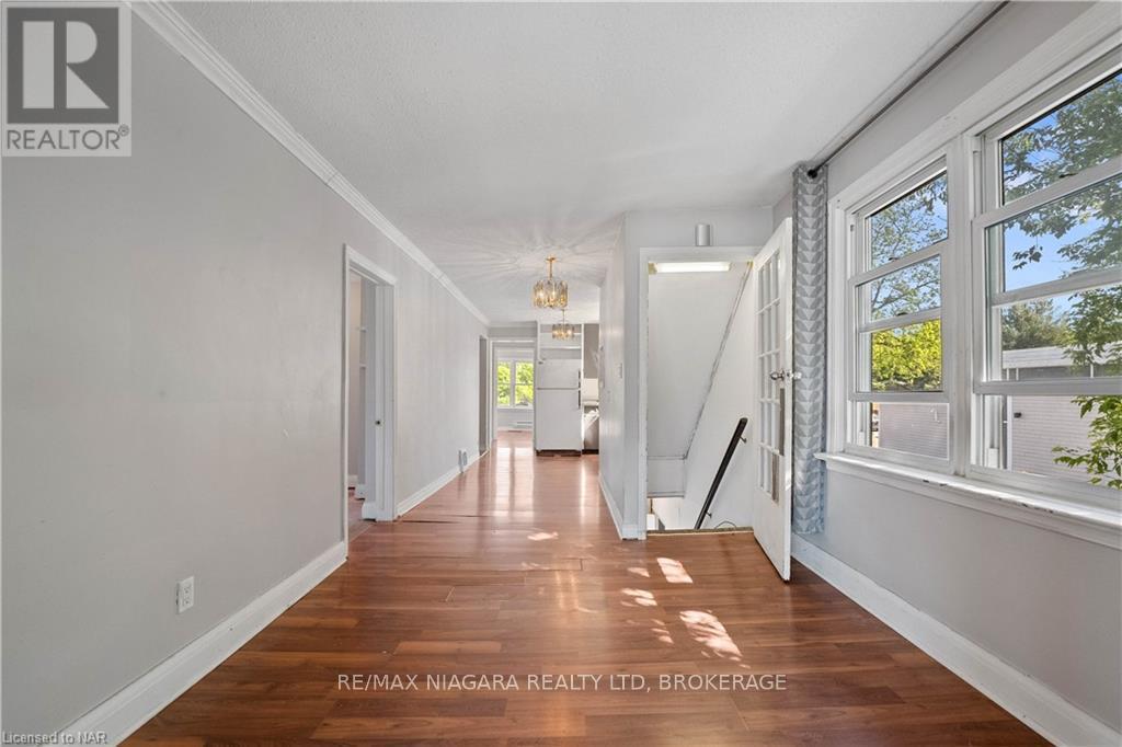 Photo 10 of 785 Canboro Road, Pelham ON