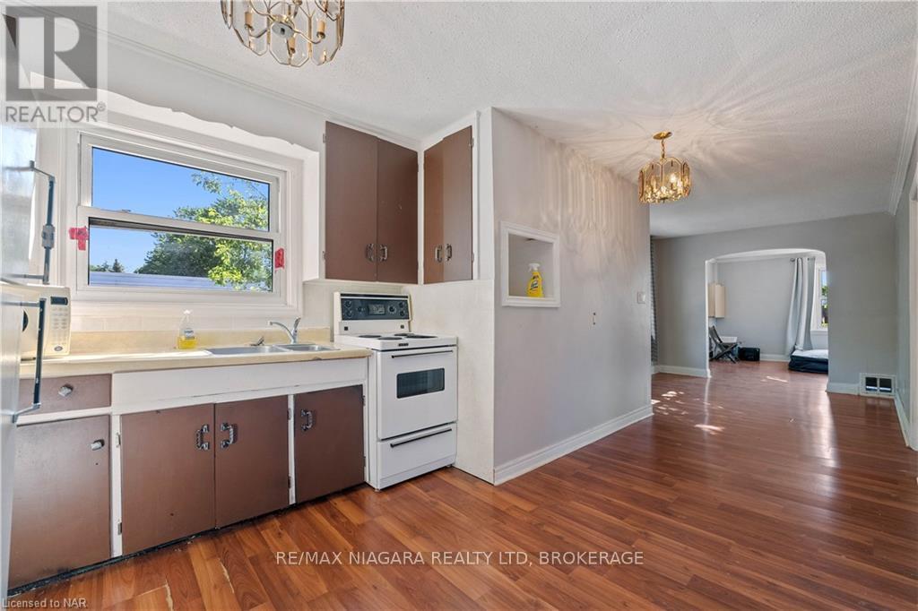 Photo 12 of 785 Canboro Road, Pelham ON