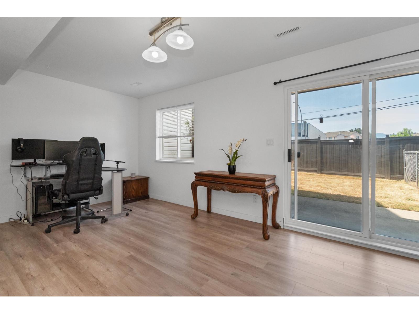 4 5950 VEDDER ROAD, Vedder Crossing, Chilliwack