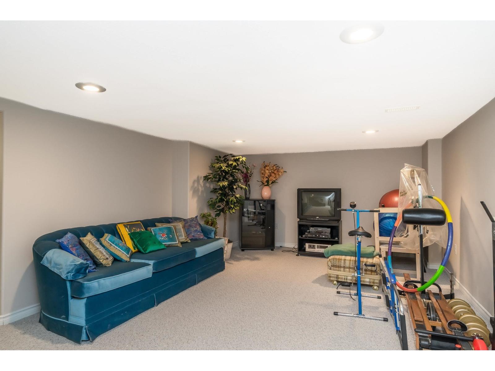 Photo 33 of 6779 Chateau Court, Delta BC