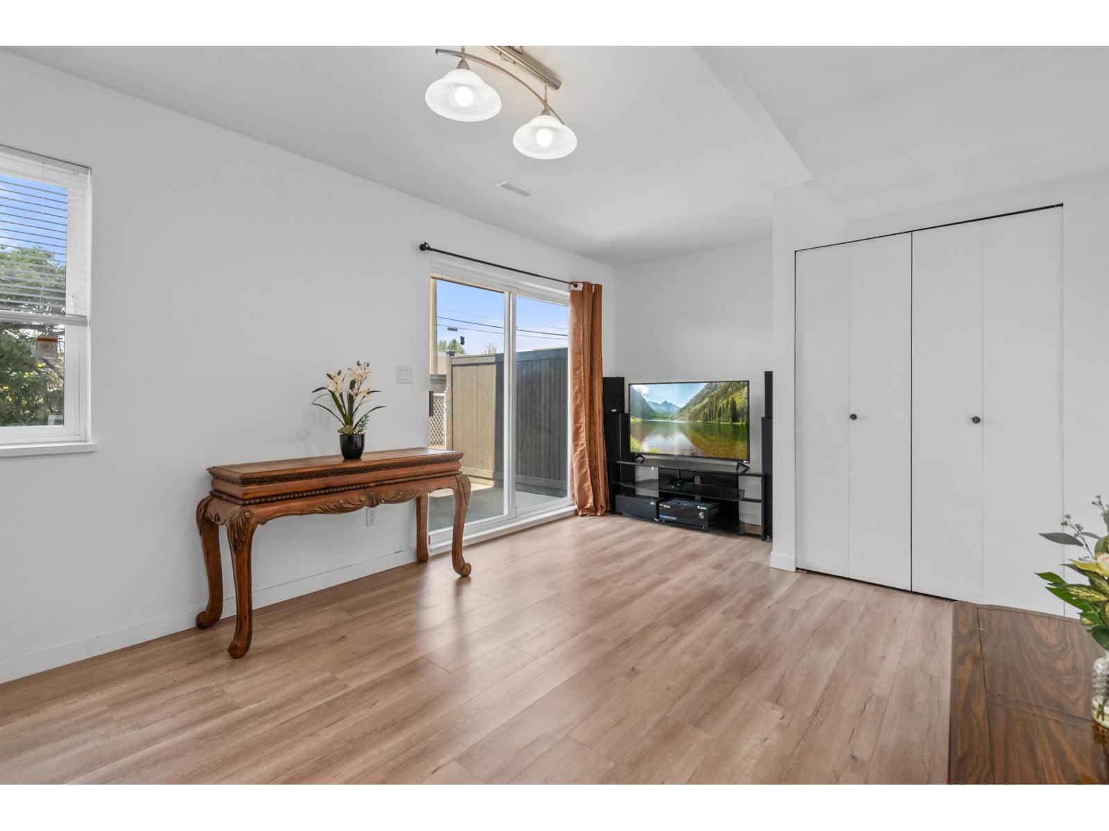 4 5950 VEDDER ROAD, Vedder Crossing, Chilliwack