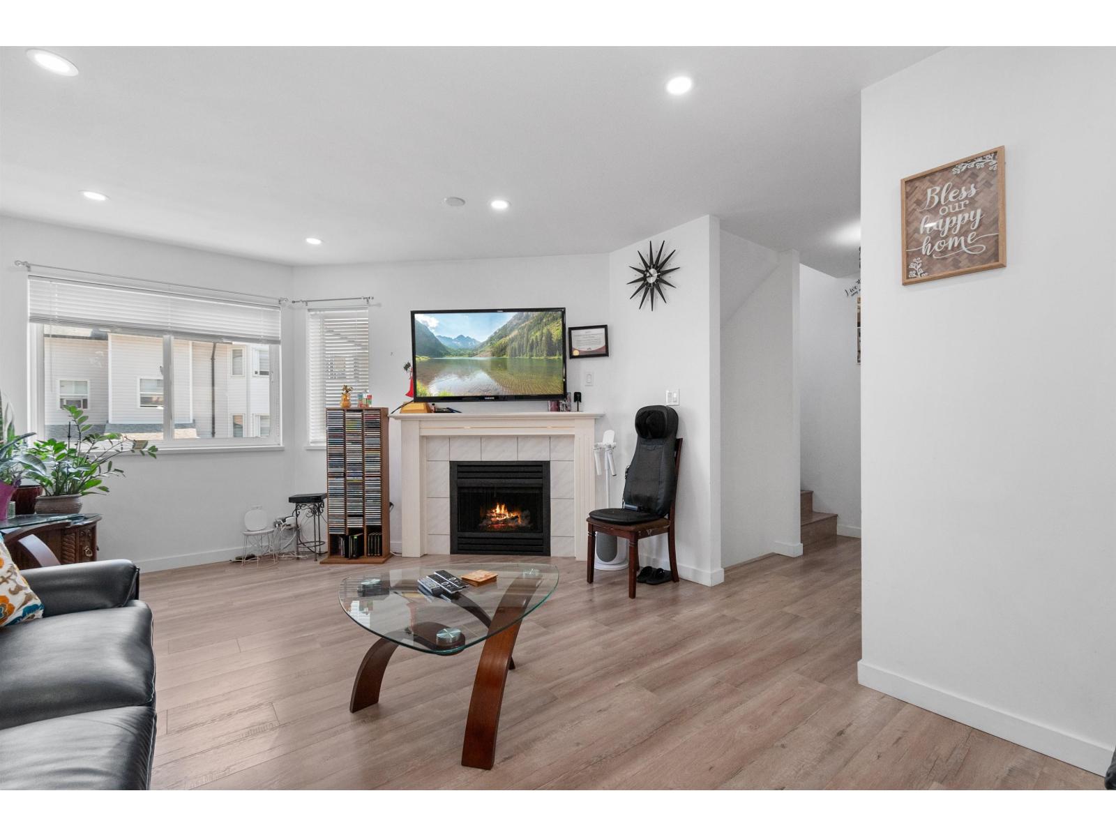 4 5950 VEDDER ROAD, Vedder Crossing, Chilliwack