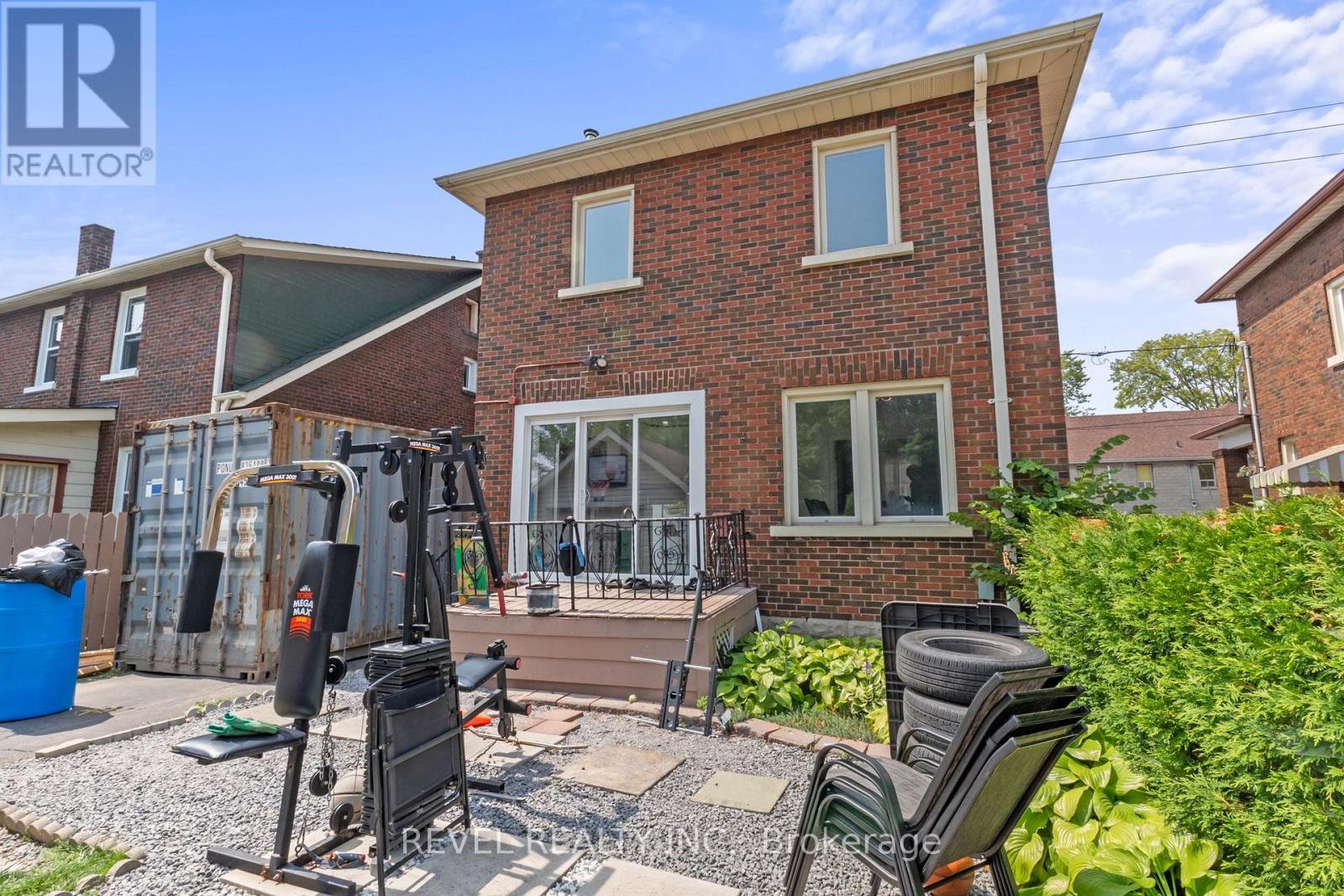 Photo 13 of 325 Ritson Road S, Oshawa ON