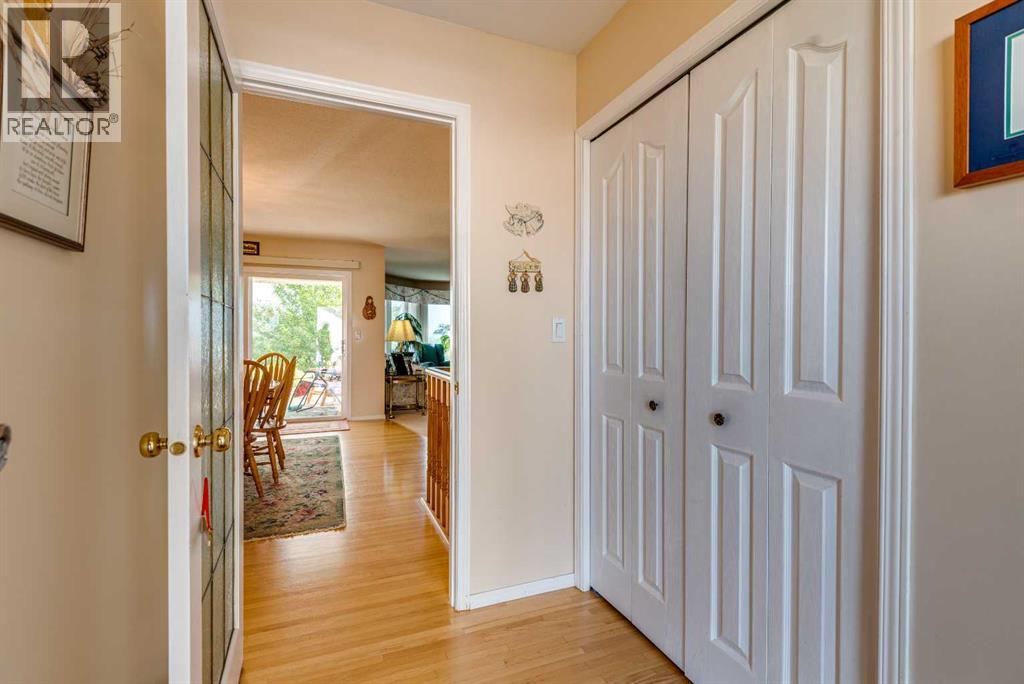Photo 7 of 241 11 Street, Three Hills AB