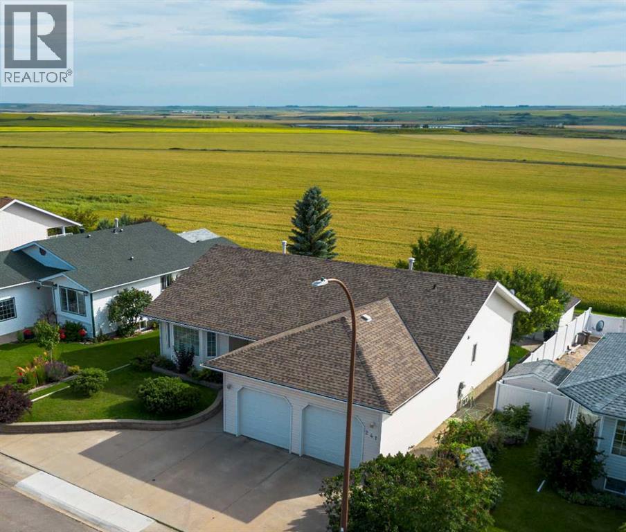 Photo 45 of 241 11 Street, Three Hills AB