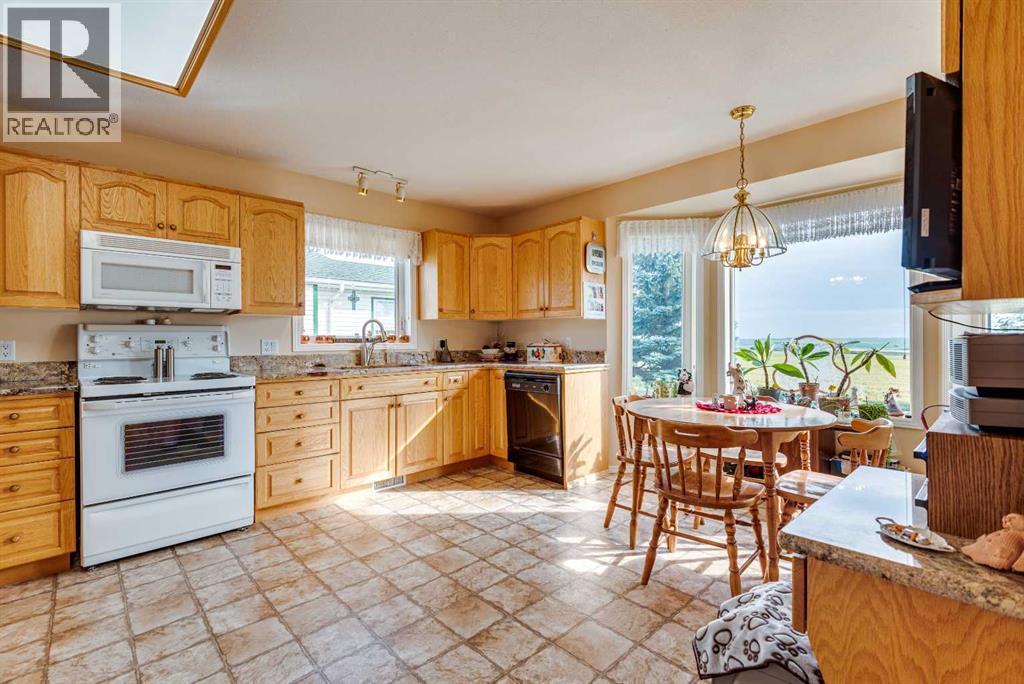 Photo 11 of 241 11 Street, Three Hills AB
