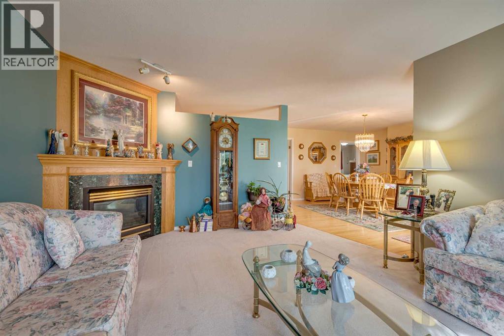 Photo 18 of 241 11 Street, Three Hills AB