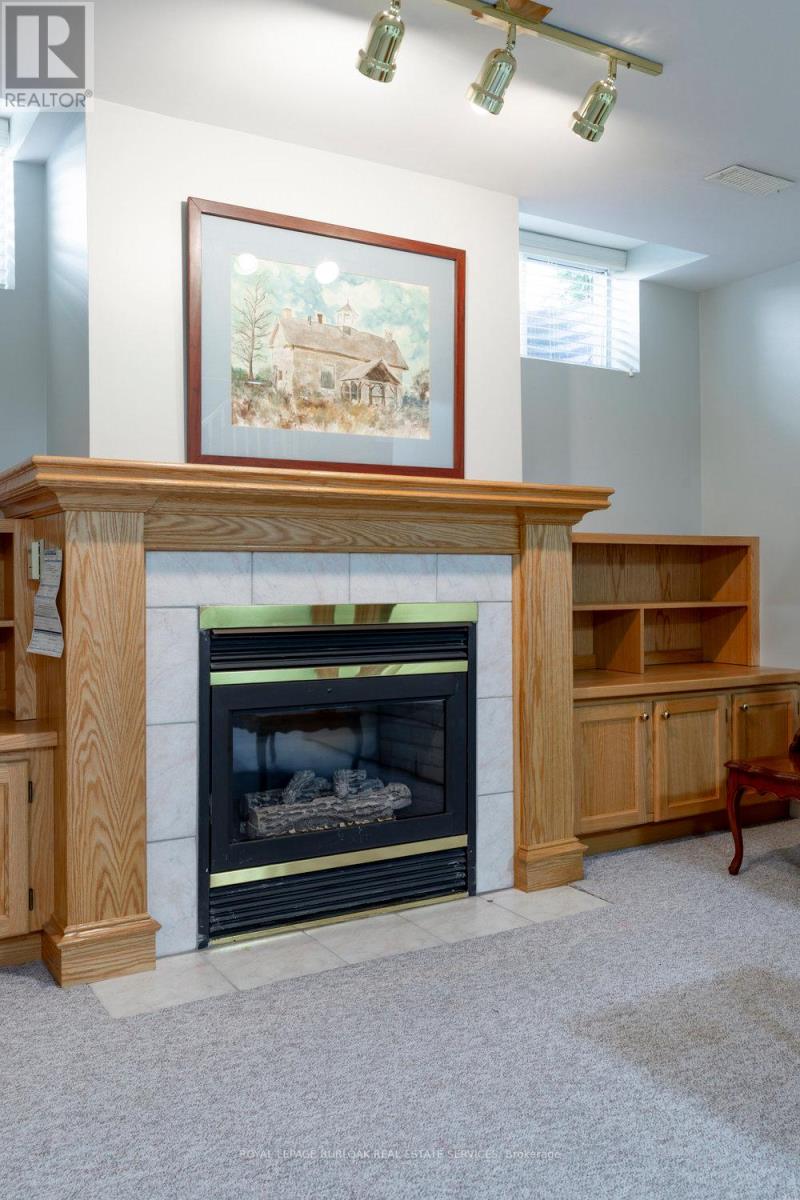 Photo 29 of 1142 Augustus Drive, Burlington ON