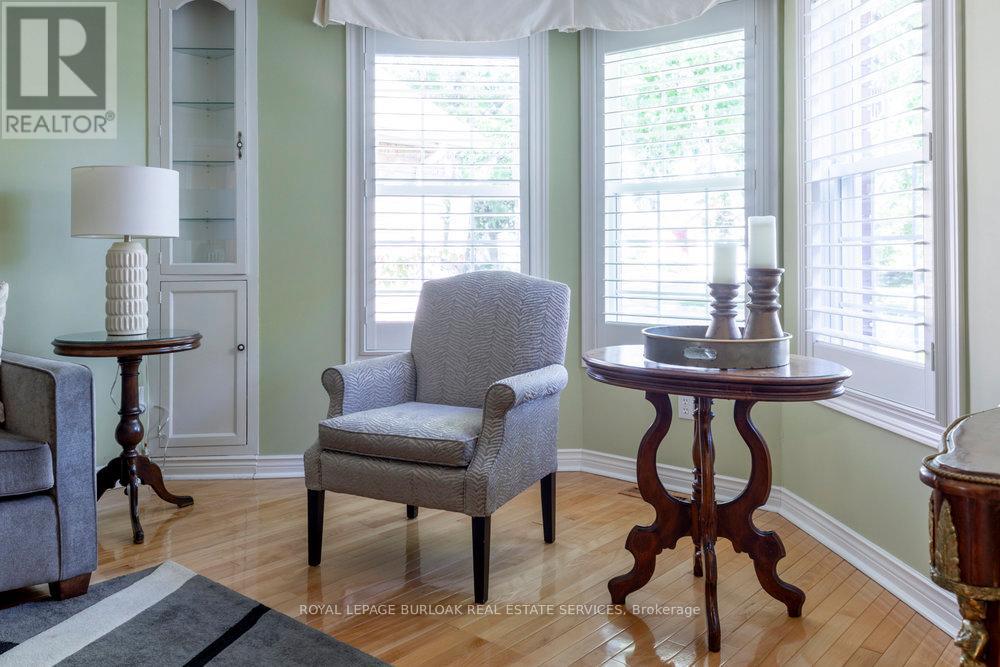 Photo 8 of 1142 Augustus Drive, Burlington ON