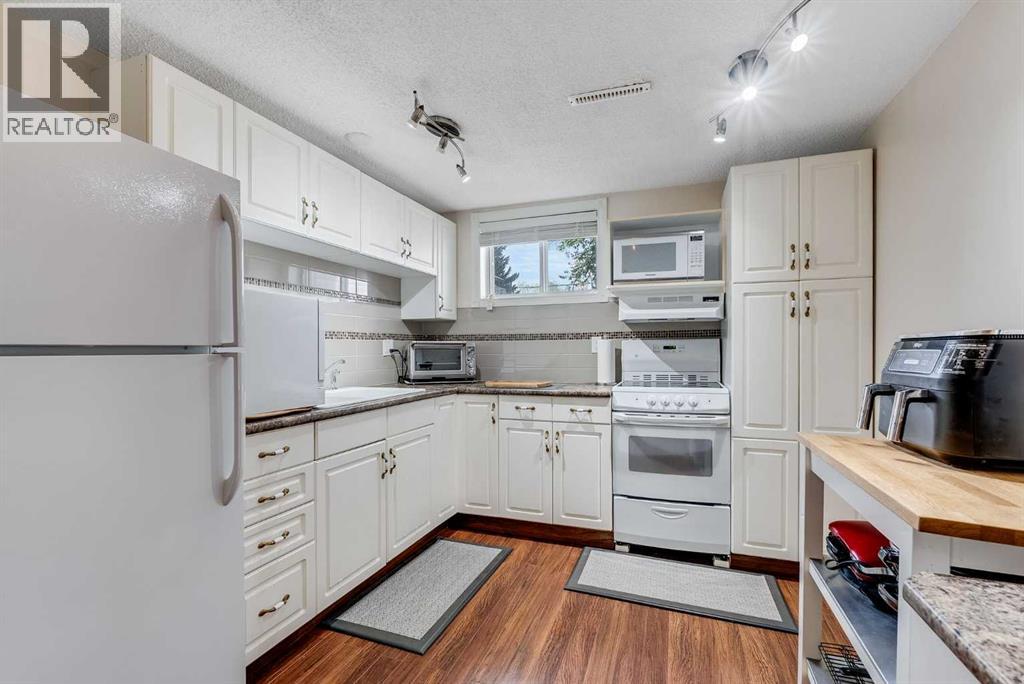Photo 35 of 6407 Dalton Drive Nw, Calgary AB