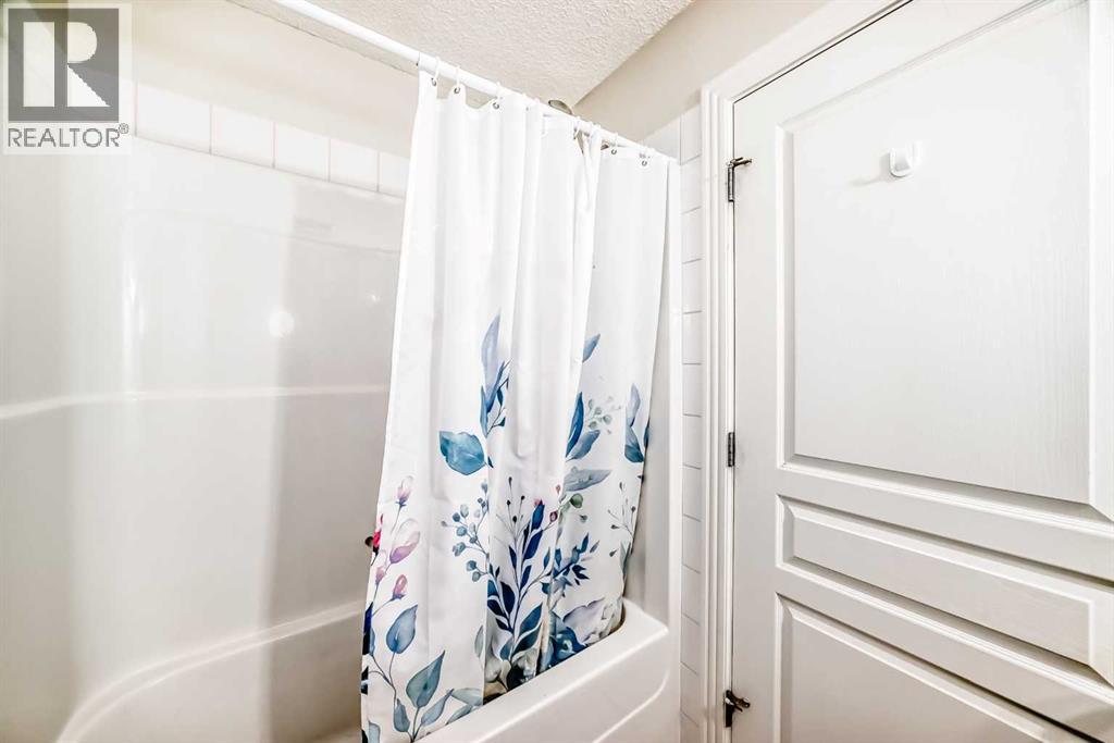 Photo 19 of 63 Bridleridge Manor Sw, Calgary AB