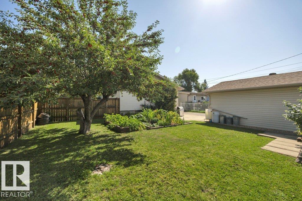 Photo 32 of 4120 55 St, Wetaskiwin AB