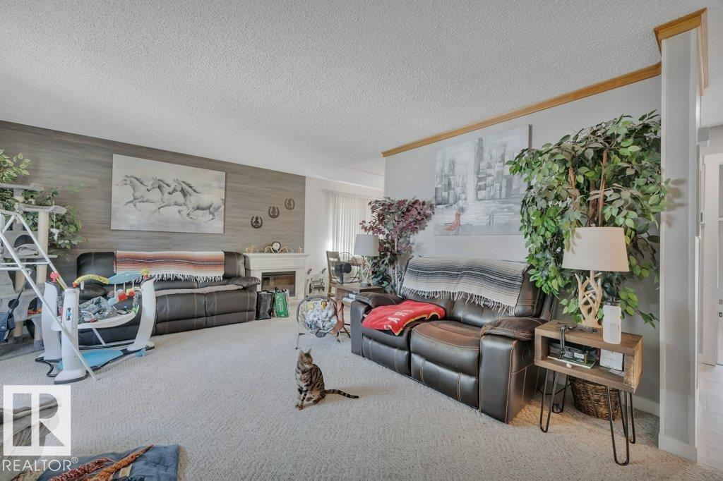 Photo 7 of 4120 55 St, Wetaskiwin AB