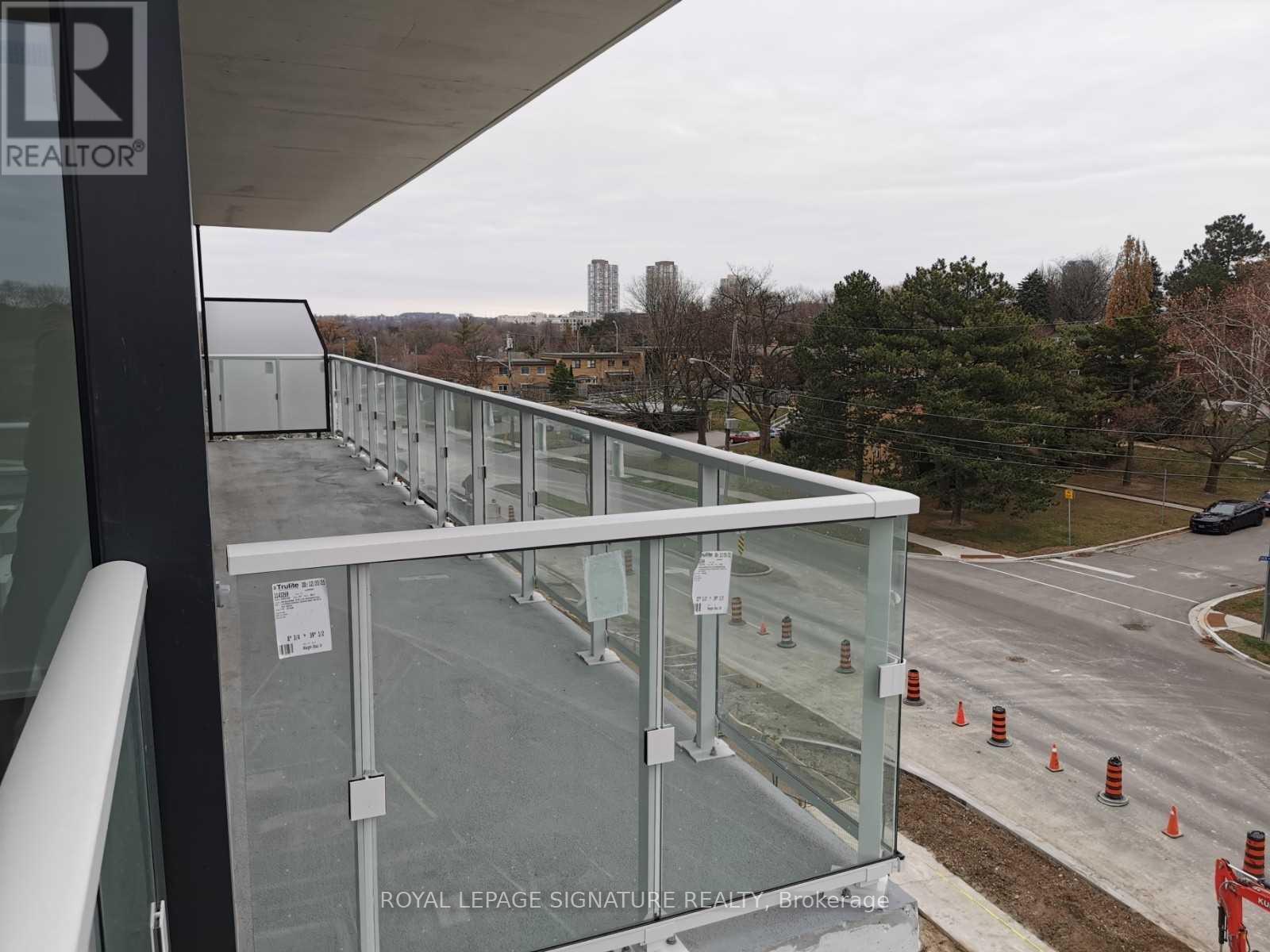 Photo 6 of 425 20 Oneill Road, Toronto ON