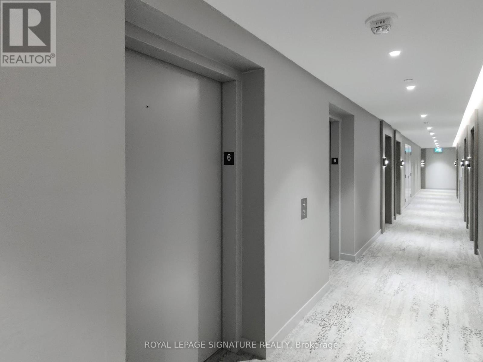 Photo 5 of 605 161 Roehampton Avenue, Toronto ON