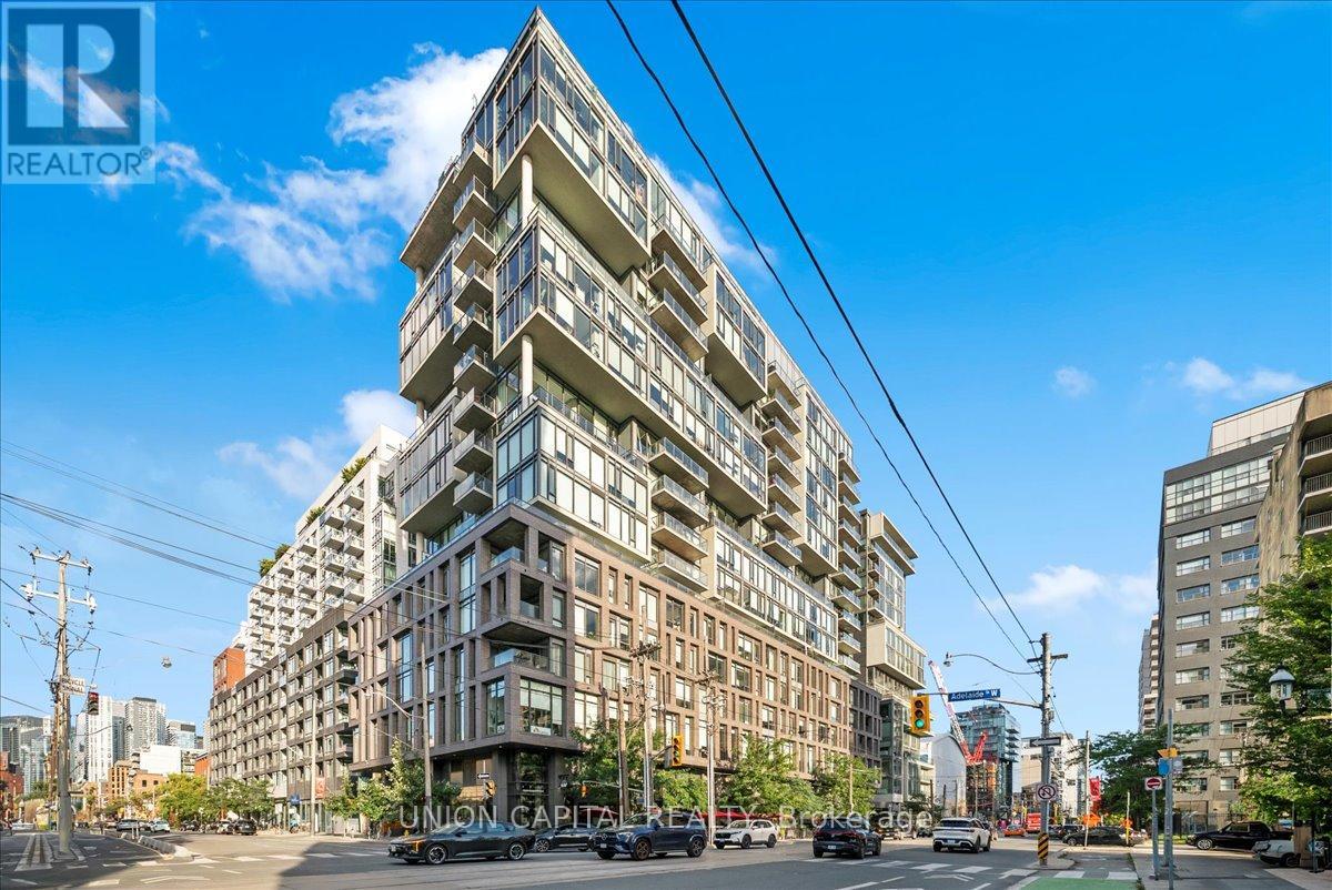 Photo 15 of 505 111 Bathurst Street, Toronto ON