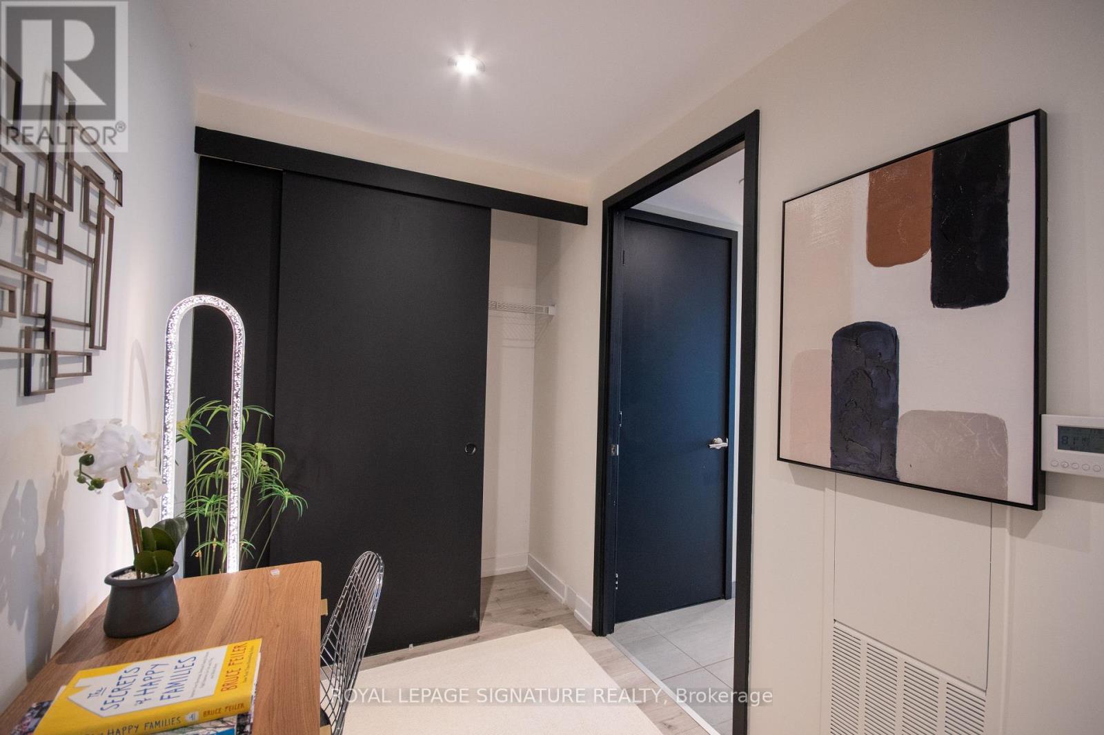 Photo 7 of 605 161 Roehampton Avenue, Toronto ON