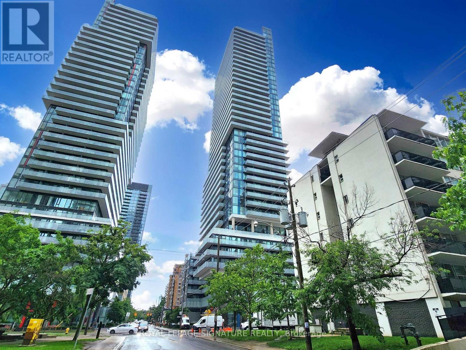 Photo 9 of 605 161 Roehampton Avenue, Toronto ON