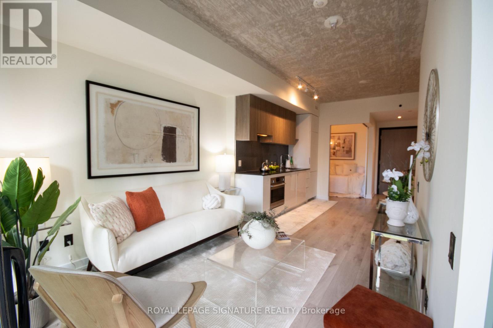 Photo 20 of 605 161 Roehampton Avenue, Toronto ON