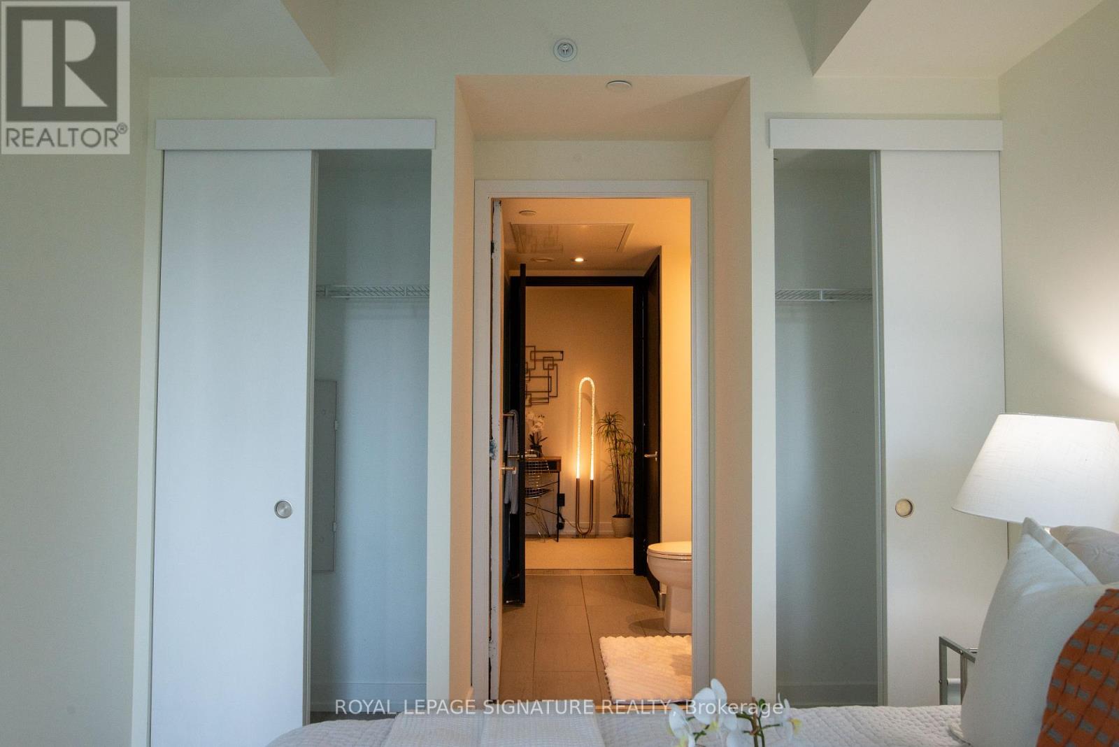 Photo 6 of 605 161 Roehampton Avenue, Toronto ON