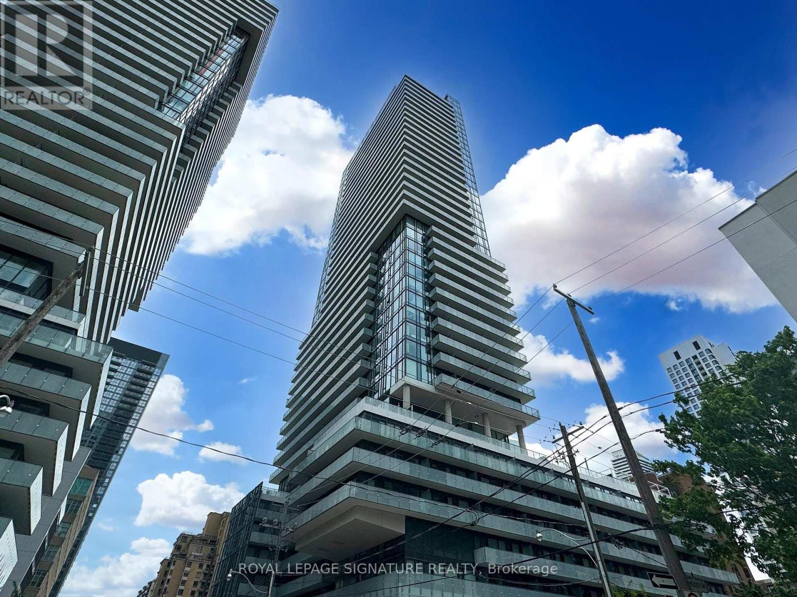 Photo 32 of 605 161 Roehampton Avenue, Toronto ON