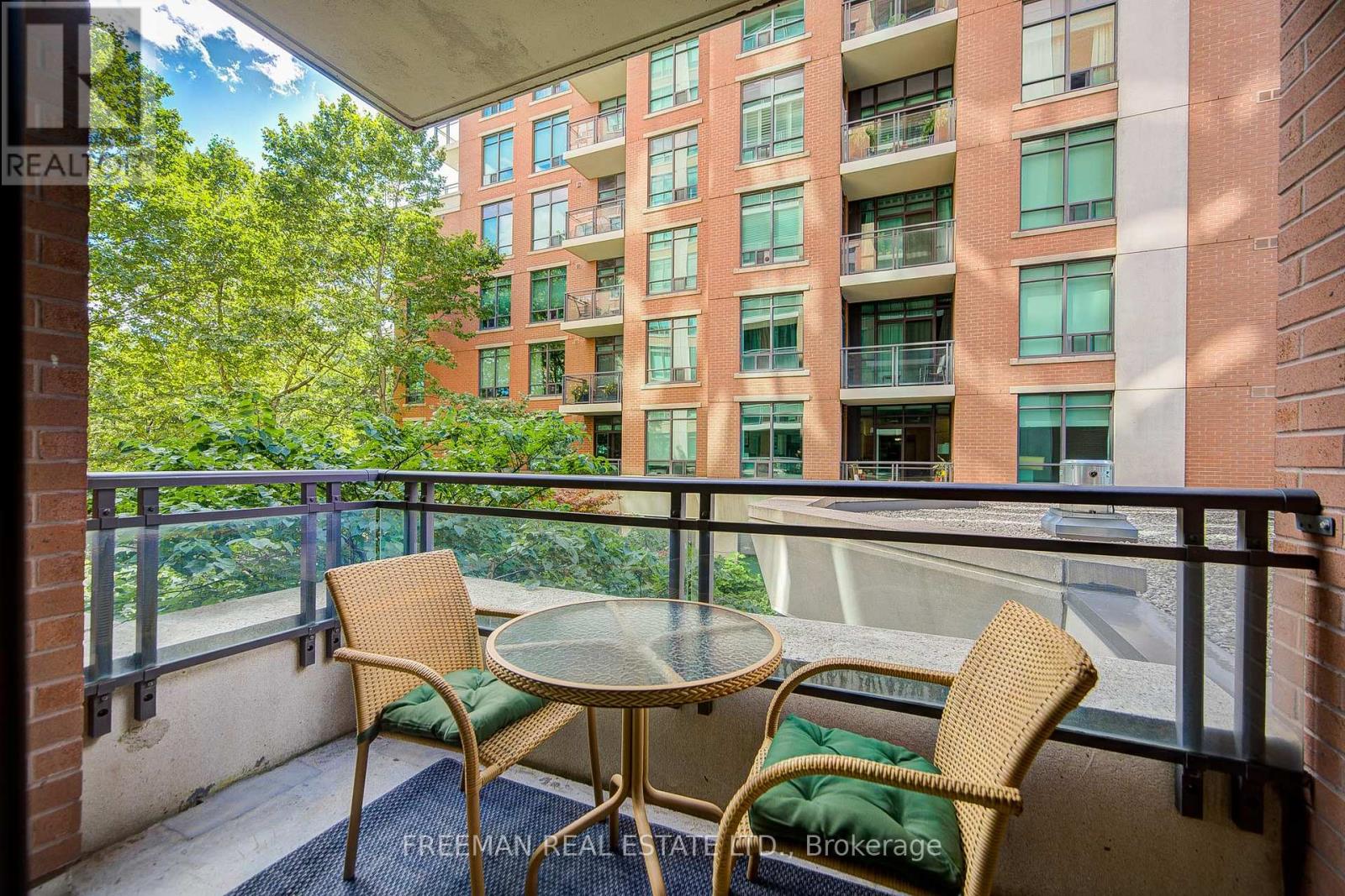 Photo 12 of 201 319 Merton Street, Toronto ON