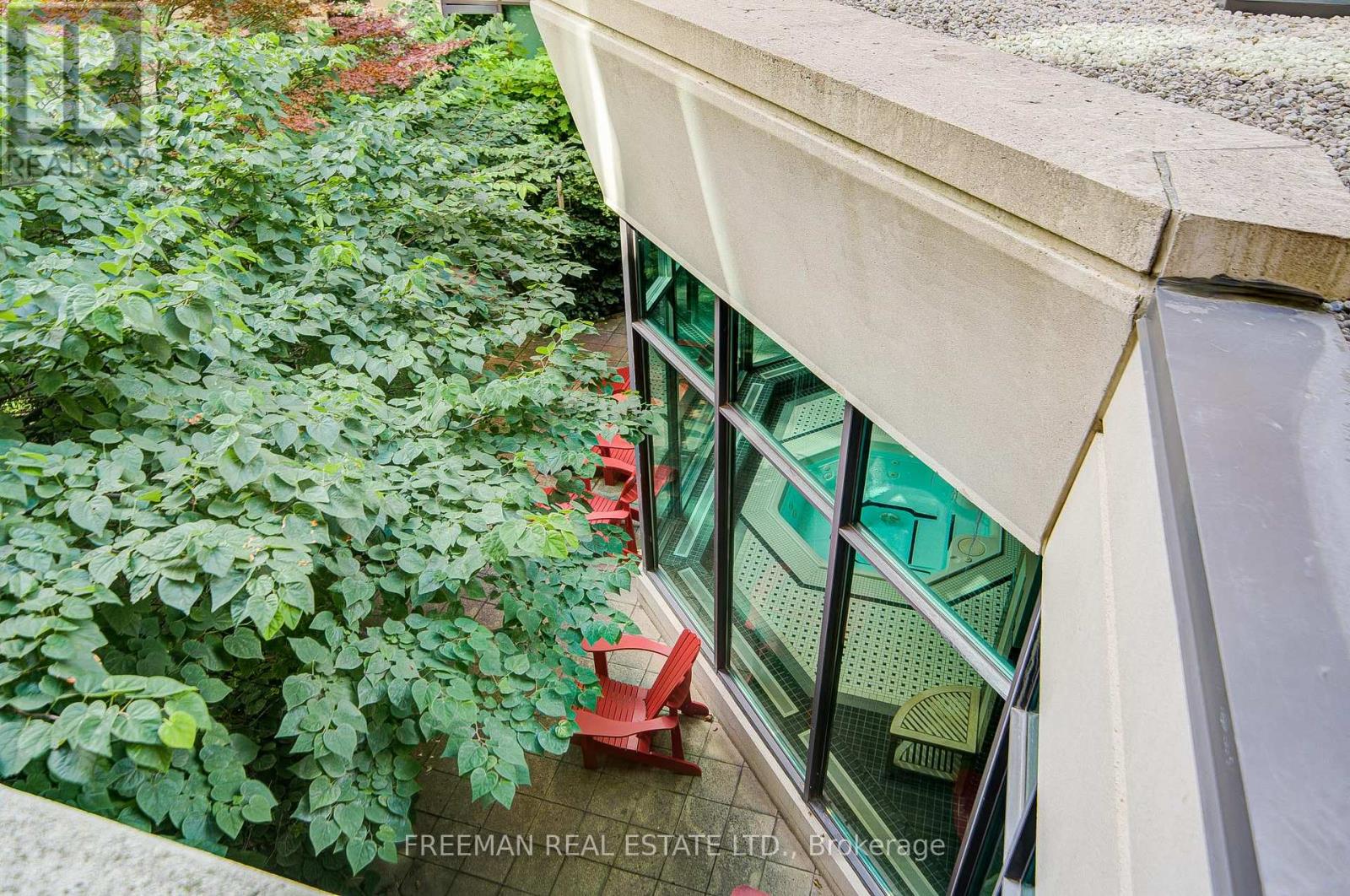 Photo 13 of 201 319 Merton Street, Toronto ON