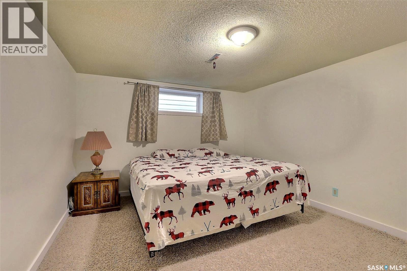 Photo 23 of 901 17th Avenue E, Regina SK