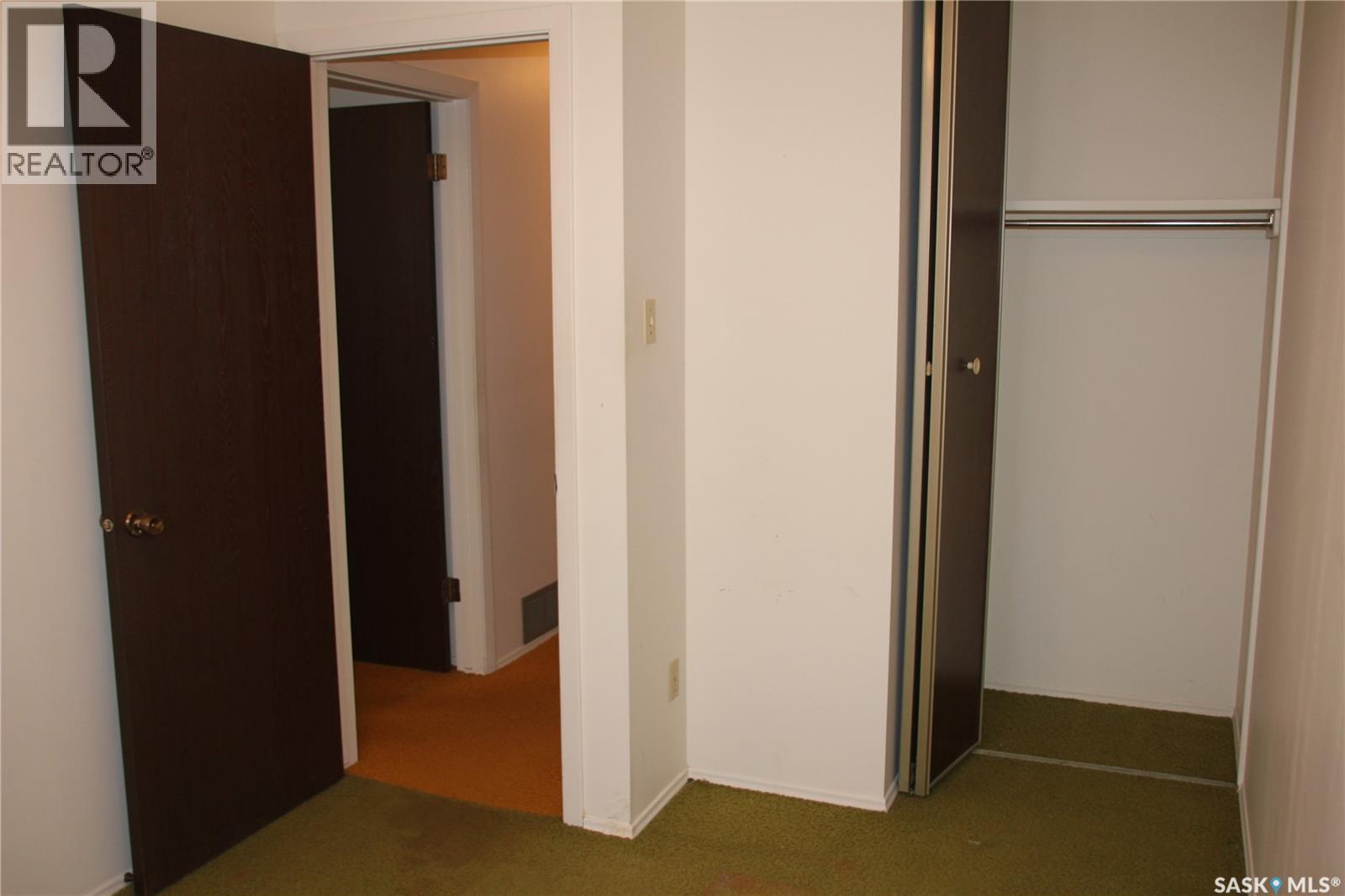Photo 23 of 302 Markwell Drive, Regina SK