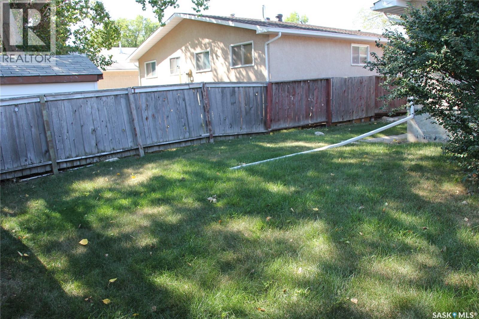 Photo 3 of 302 Markwell Drive, Regina SK