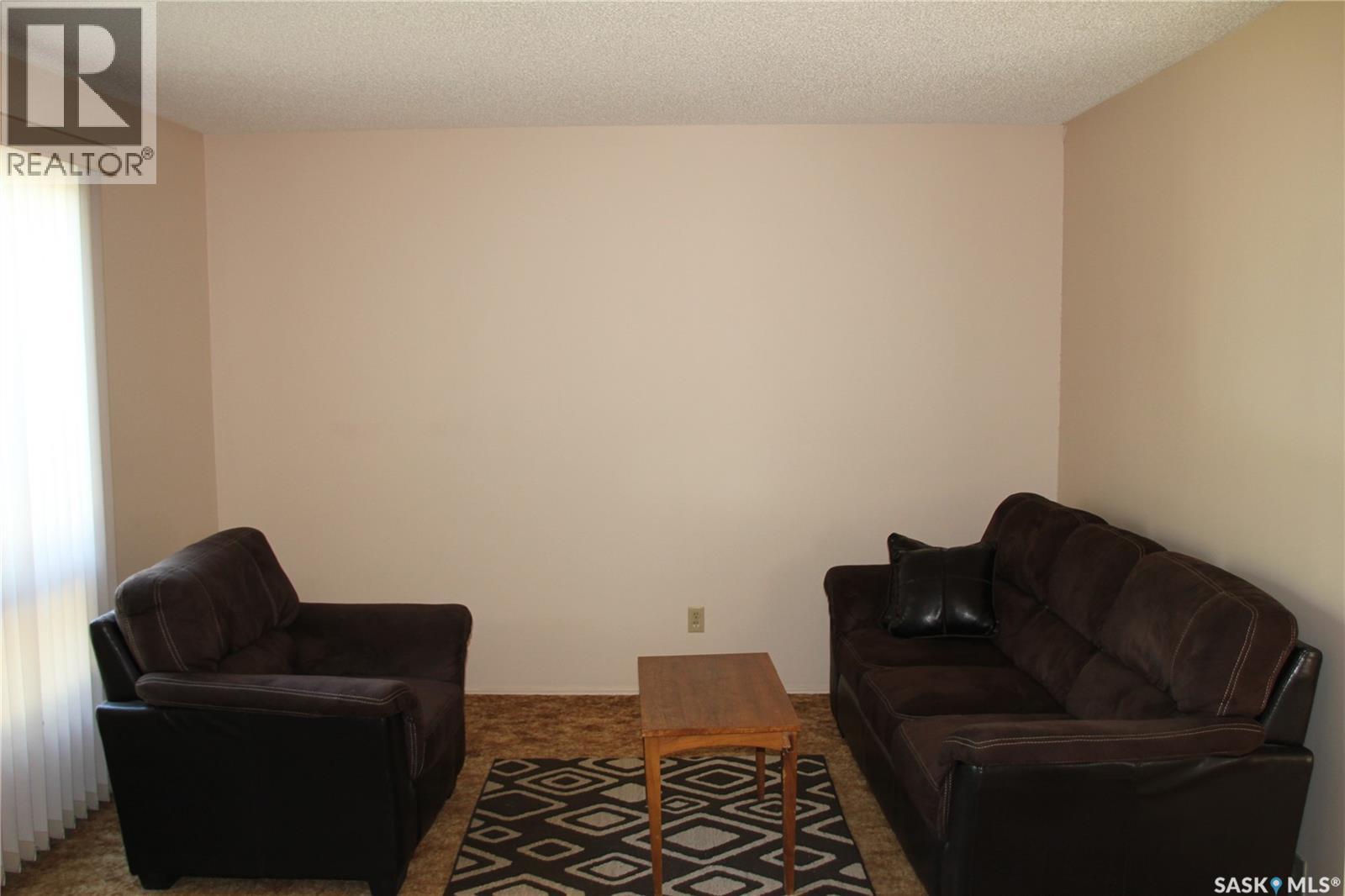 Photo 28 of 302 Markwell Drive, Regina SK